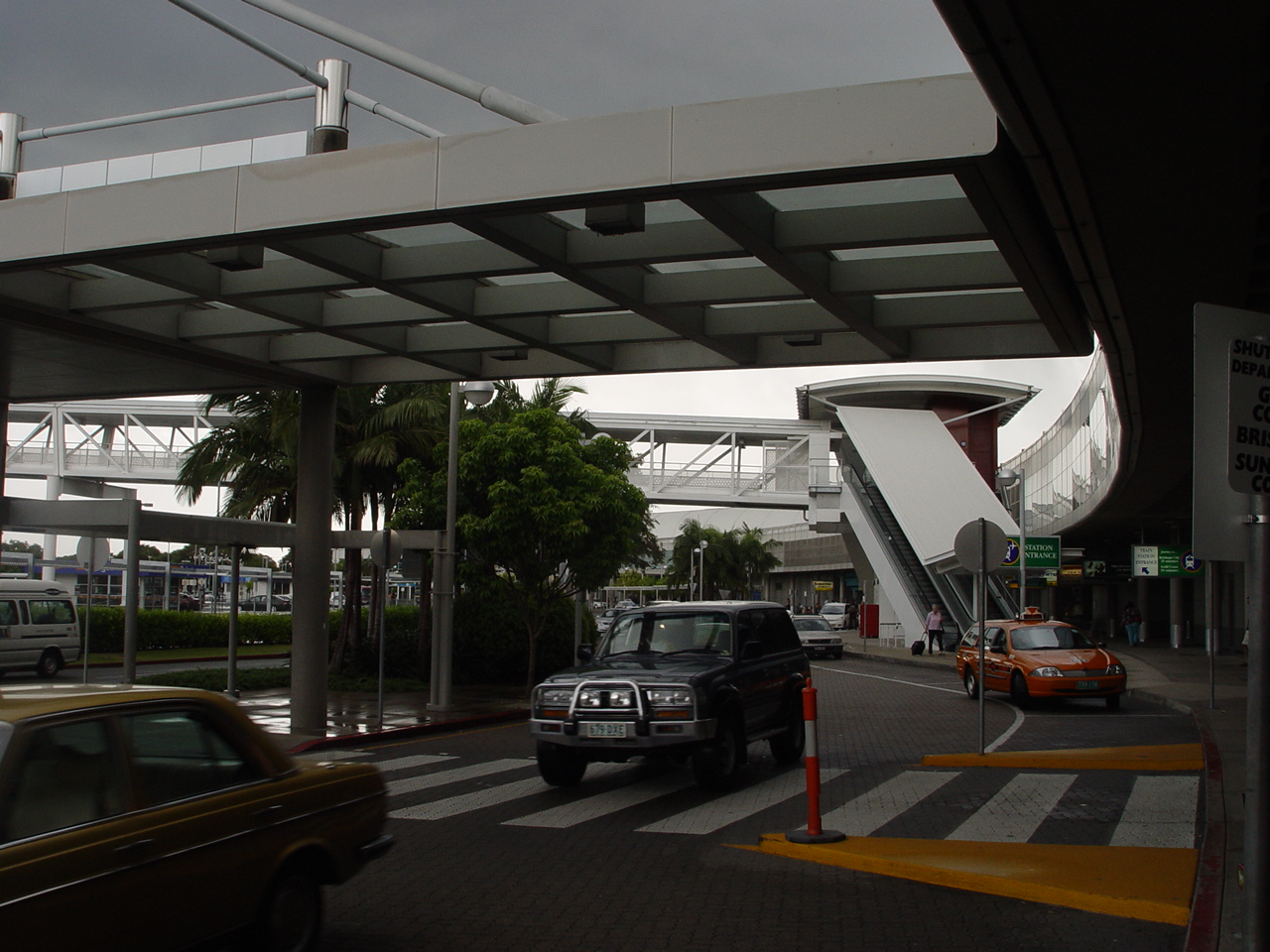 Brisbane Airport (IATA: BNE, ICAO: YBBN) is the primary international airport serving Brisbane and South East Queensland. 