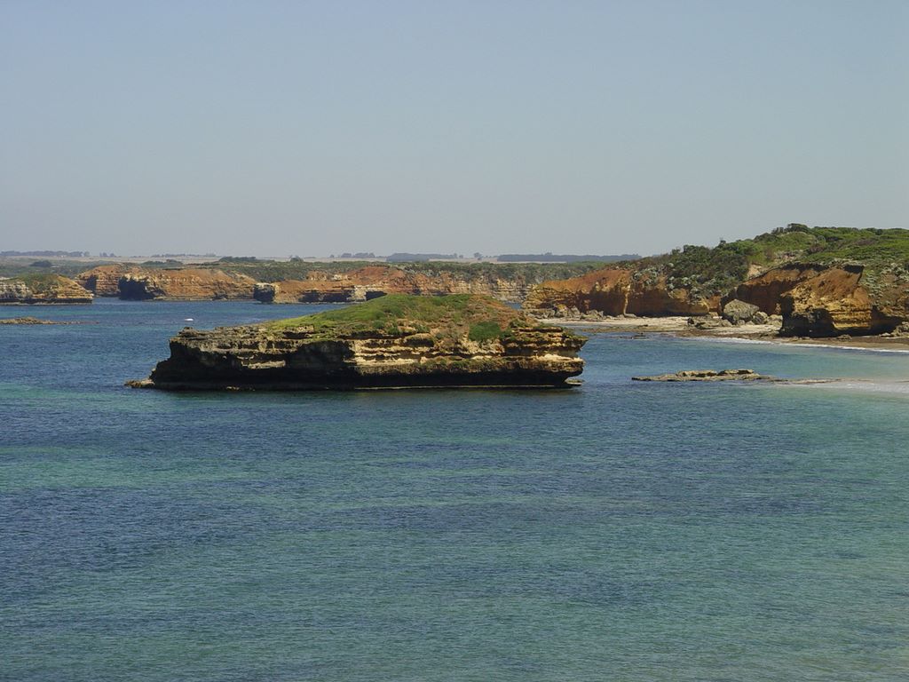 Castle Cove, along the Great Ocean Road, part of Victoria's shipwreck coast, Australia.